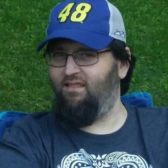 Meet your Posher, Robin - Picture 1 of 1